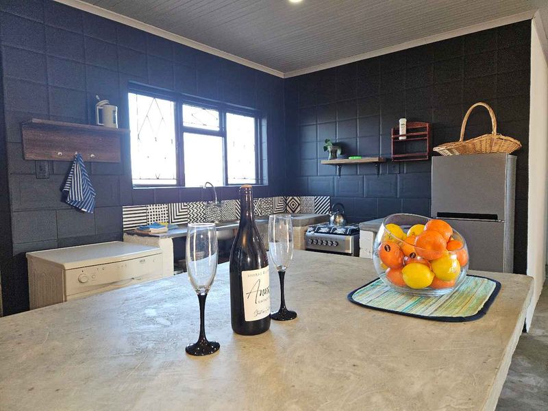Furnished Pet Friendly in Bettys Bay : Ready September 2025 ! - Photo 8