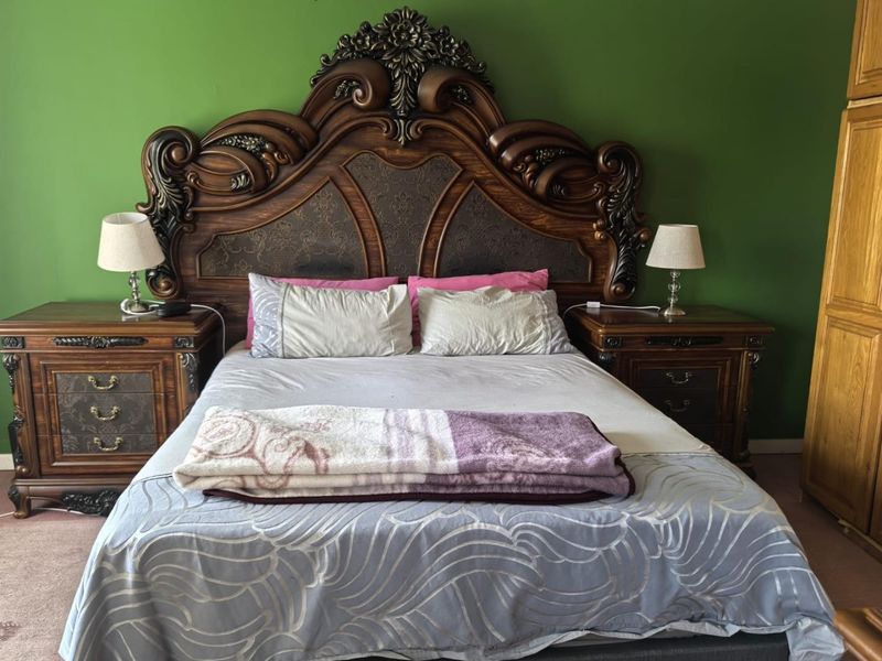 Spacious 3-Bed Family Home with Flatlet and Secure Garden - Photo 10