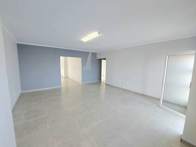 Newly Build Omdel home - Photo 2