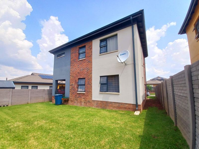 Four bedrooms house for sale in Capital View Security Estate in Lotus Gardens - Photo 3