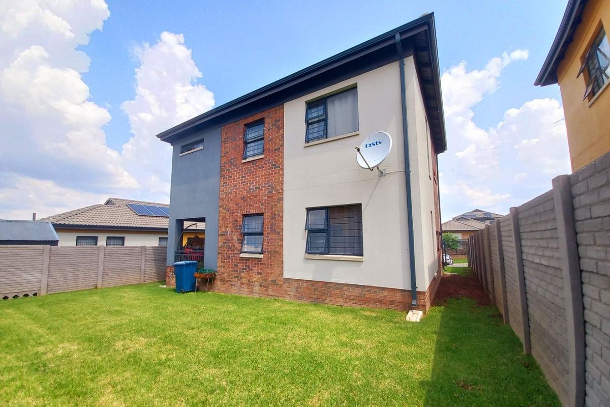 Four bedrooms house for sale in Capital View Security Estate in Lotus Gardens - Photo 3