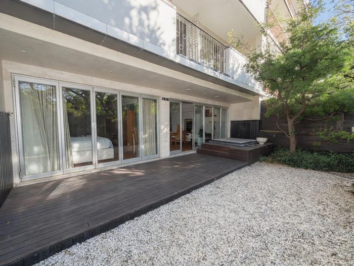 Property #2493930, Apartment For Sale in Illovo
