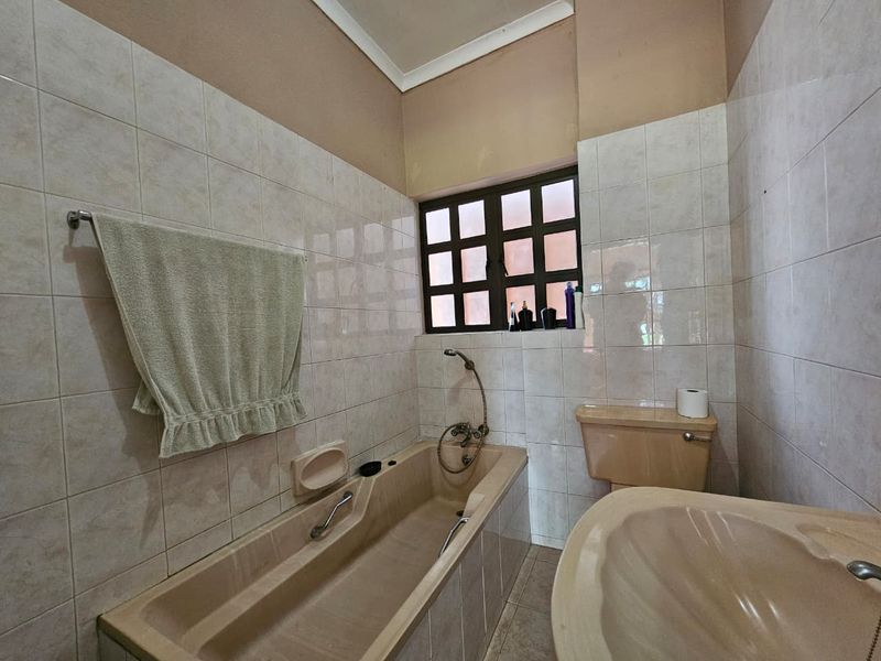 1-Bedroom Duplex Offering A Comfortable Living - Photo 9