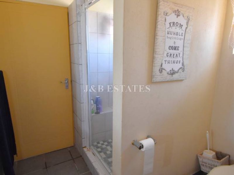 Double-Storey Family House - Photo 10