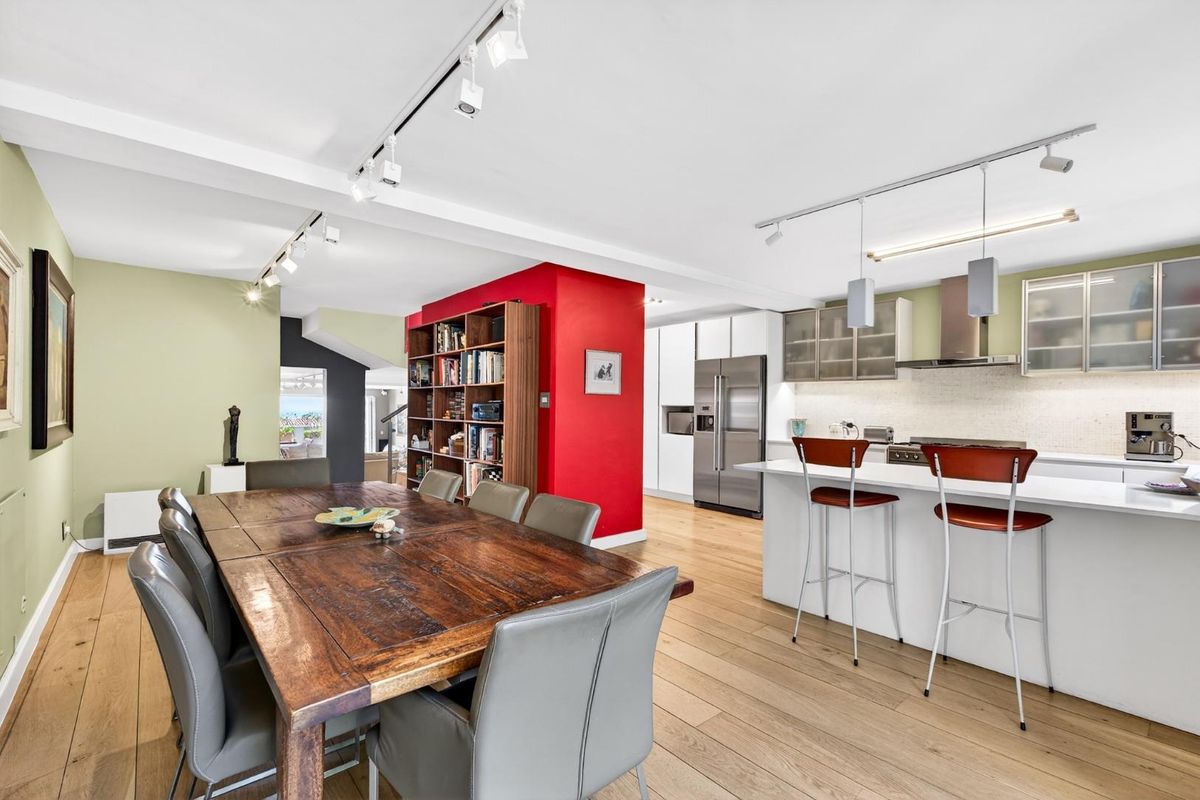 Peppertree | Refined Living on the Edge of Nature - Photo 3