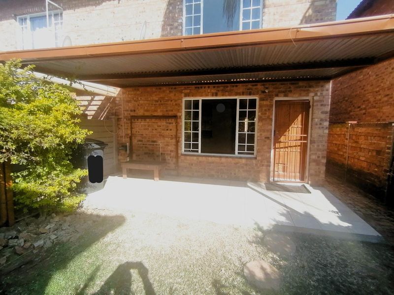 Modern 2-Bedroom Duplex in a Secure Estate – Annlin - Photo 4