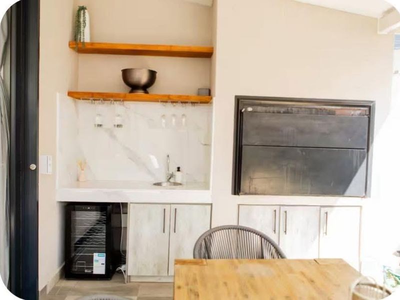 Fully Furnished Townhouse To Let - Photo 8