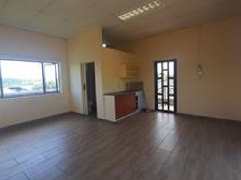 Modern Home with a Flatlet For Sale in Palm Lakes Estate - Photo 10