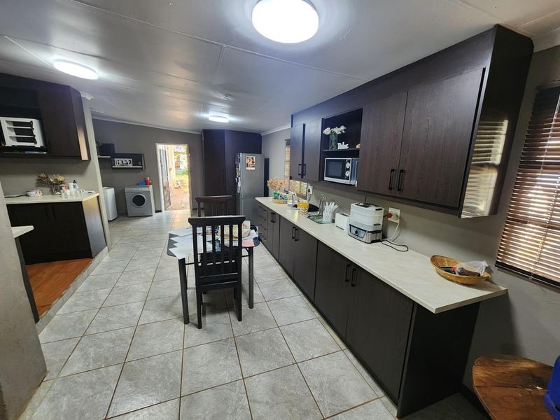 4 House Small Holding For Sale in Onderstepoort - Photo 3