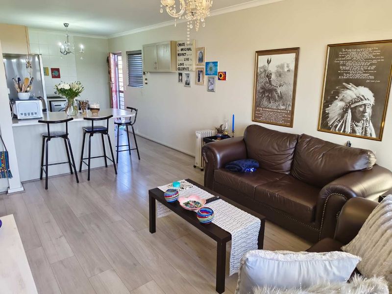 Stylish 2-bedroom townhouse to rent in Carmen Villas - Photo 6