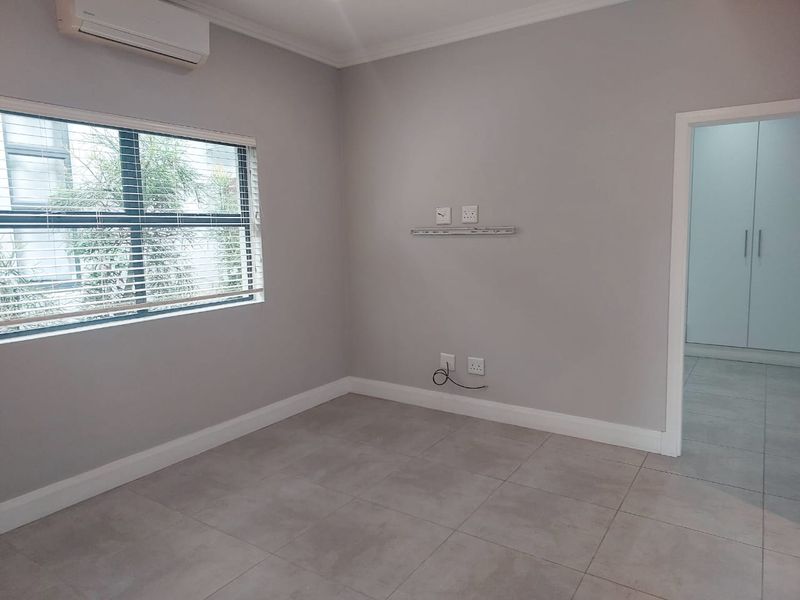 Beautiful Home for Rental in Palm Lakes Estate - Photo 8