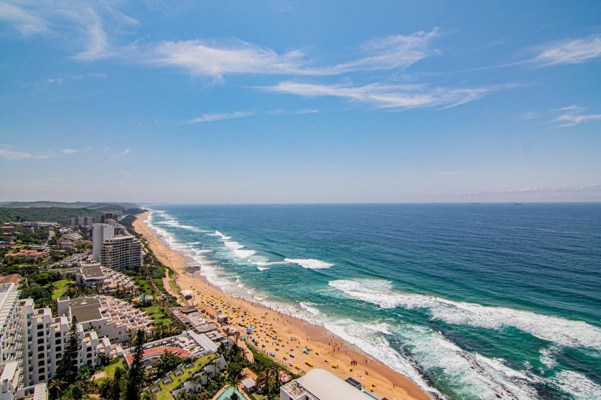 3 BEDROOM I 4 BATHROOM APARTMENT - Photo 2