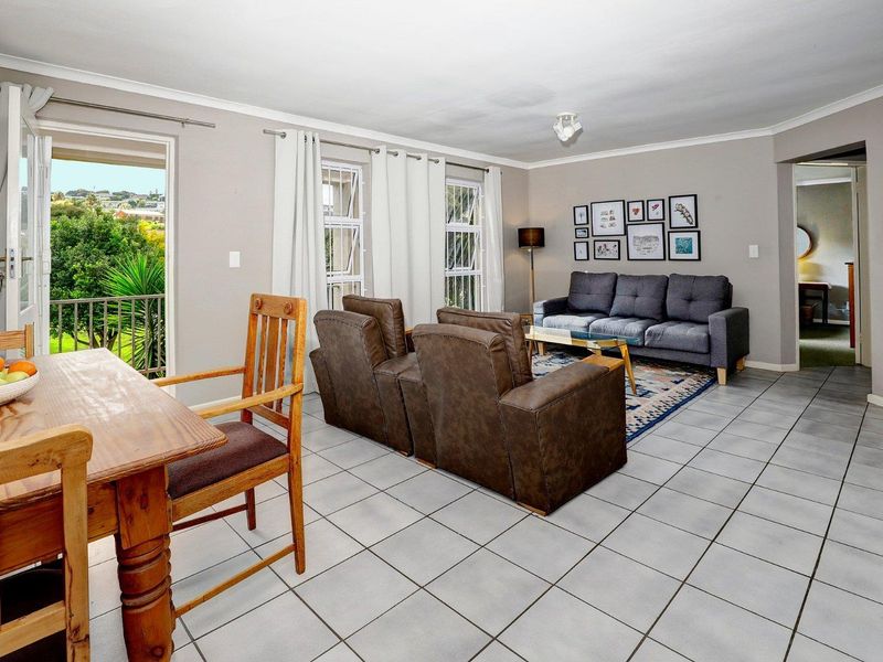 Spacious & Secure Two-Bedroom Apartment in Loevenstein - Photo 2