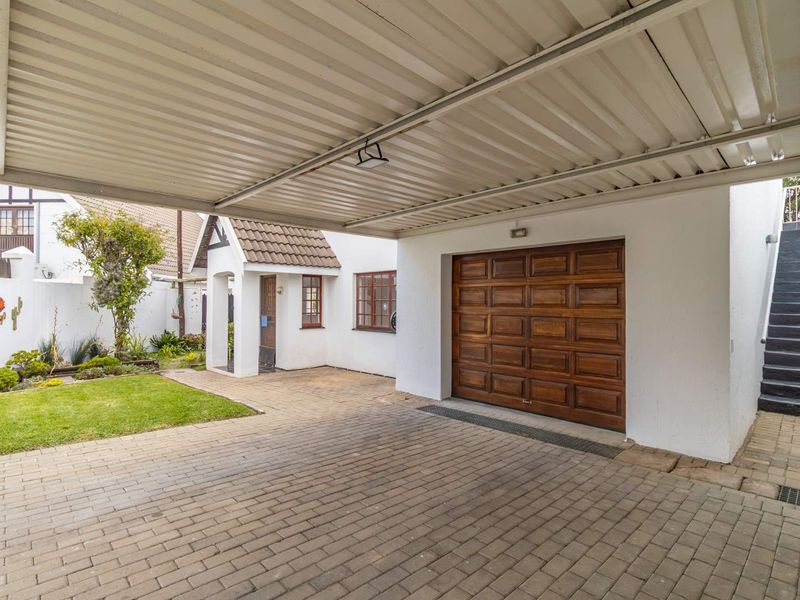 Family Living in the Heart of Midrand - Photo 2