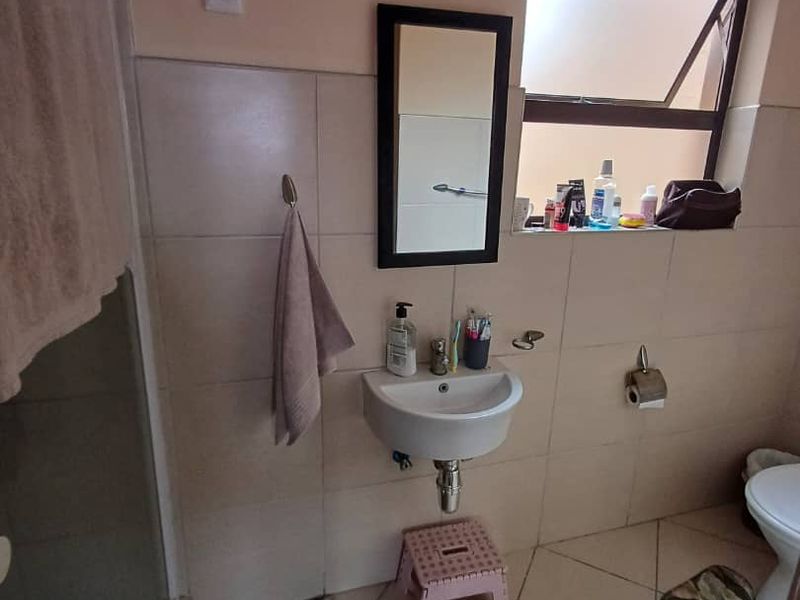 Starter Home - Photo 8