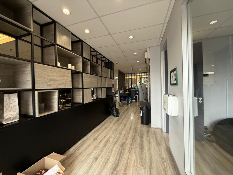 Prime Ground Floor Office Space Available for Lease in Upper Grosvenor Office Park, Sandton - Photo 3