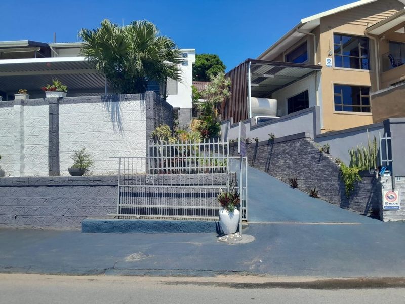 4 Bedroom House for sale in Silverglen - Photo 3