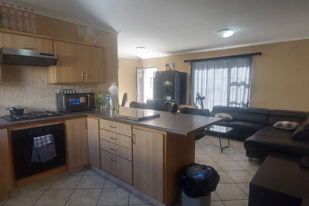 2 Bedroom for sale in the lagoon - Photo 2