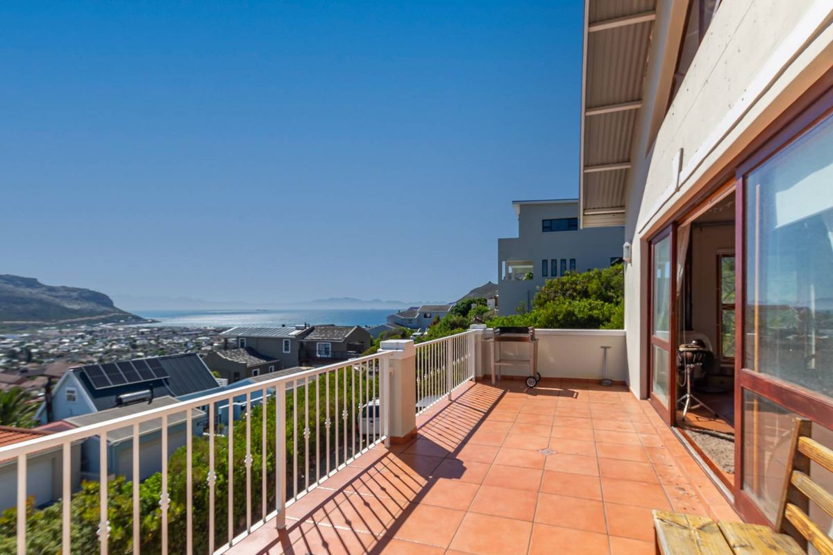 A Home That Embraces Coastal Living - Photo 3