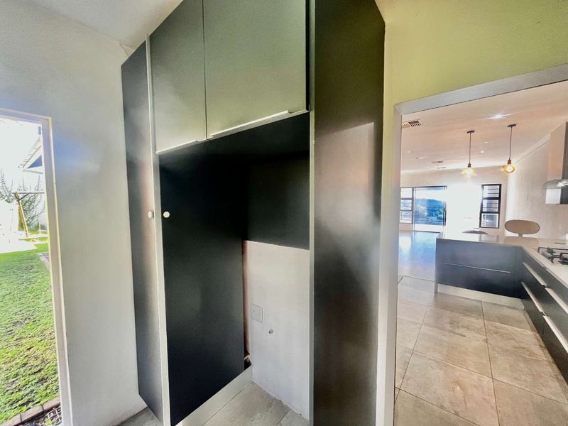 HENDRA - 3 BEDROOM SIMPLEX WITH STUNNING VIEWS - Photo 9