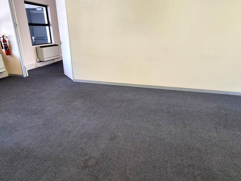 First Floor Offices in Tokai - Photo 3