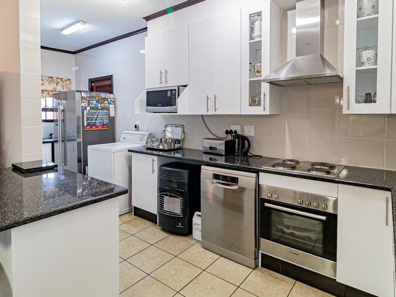 Spacious 3bedrooms House for sale - Photo 5