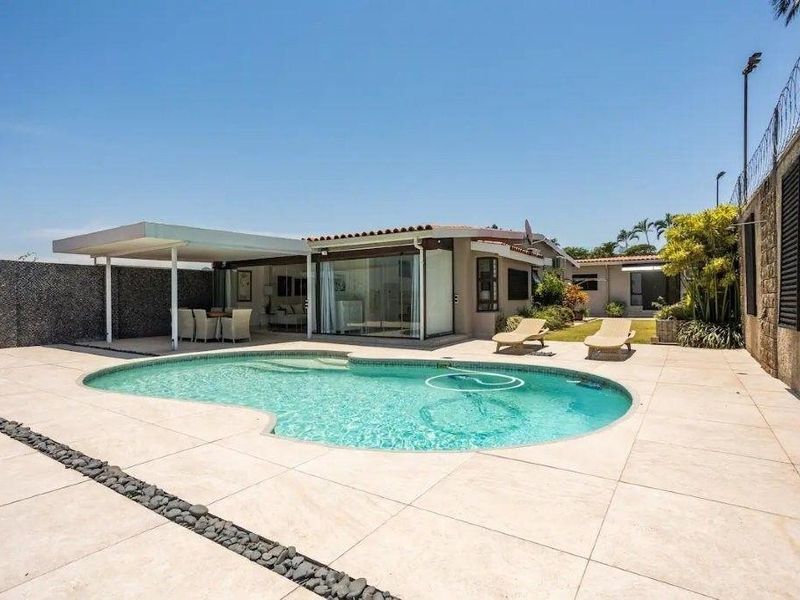 Townhouse For Sale in Umgeni Park, Durban North, KwaZulu Natal - Photo 3