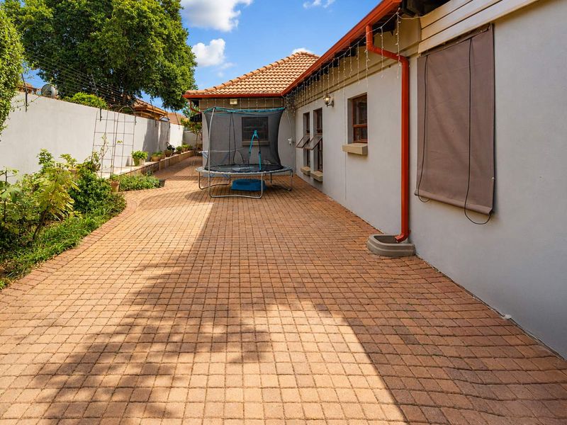 Eden Park Gem: Largest Stand in Secure Gated Community! - Photo 5