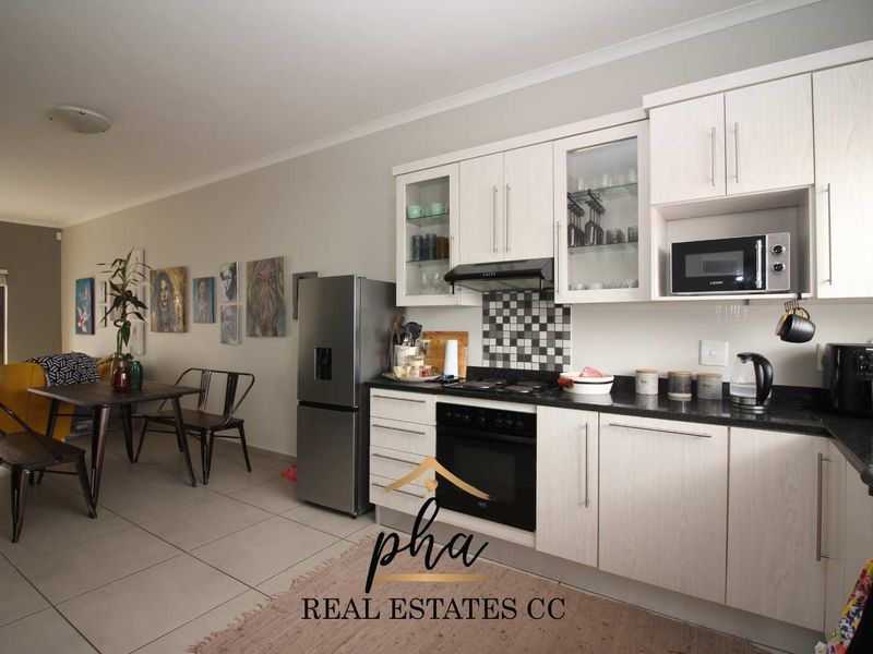 2 Bedroom Townhouse for sale on Dolphin Beach - Photo 2