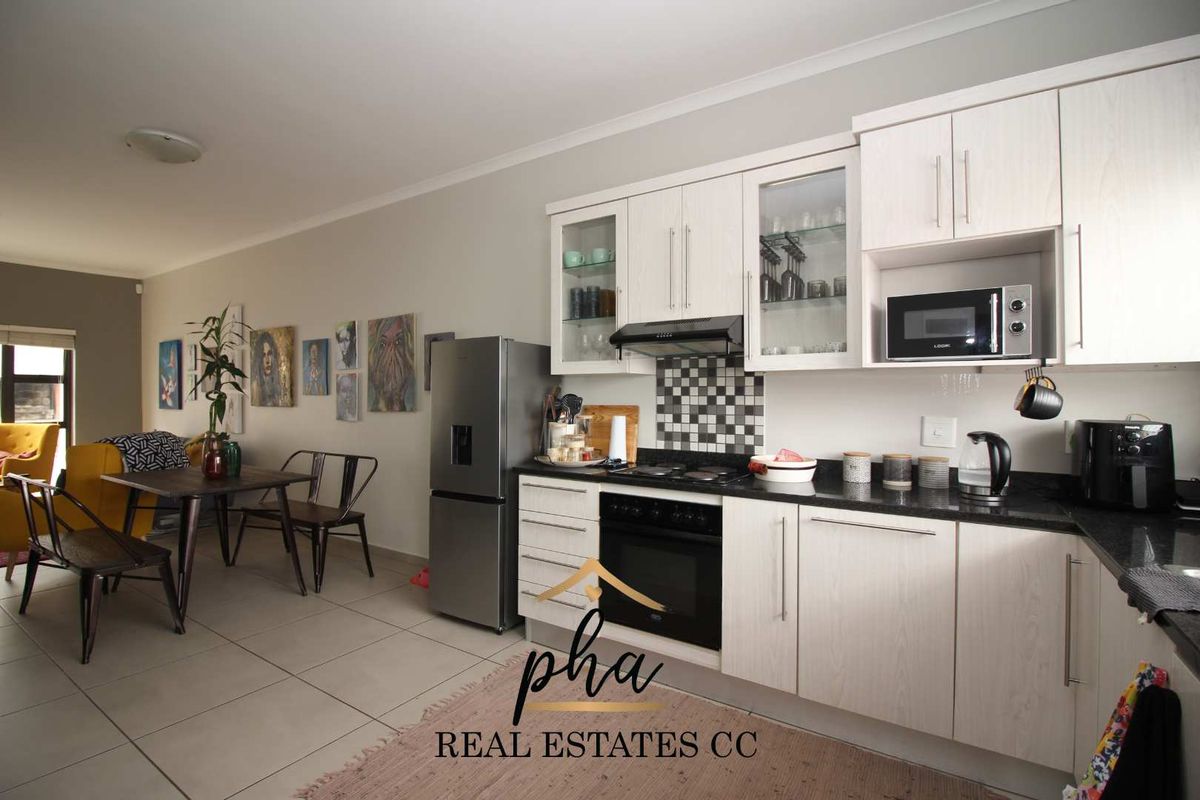 2 Bedroom Townhouse for sale on Dolphin Beach - Photo 2