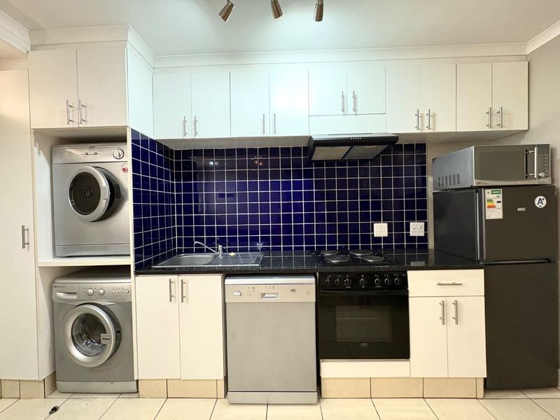 Student Apartment walking distance from UOVS - Photo 4