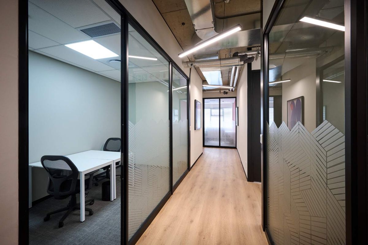 Tailor-made dream offices for 3 persons in Spaces Steyn City - Photo 3