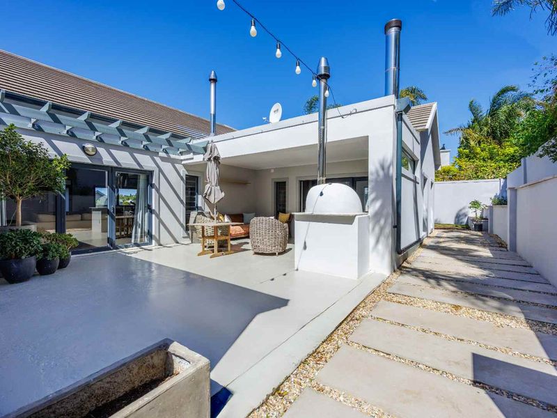 Modern 4-Bedroom Family Home with Loft – Kanonberg Lifestyle Estate - Photo 3
