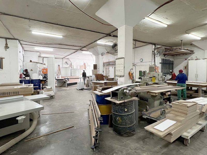 Industrial For Sale in Glen Anil - Photo 4