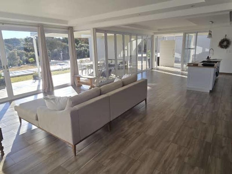 ELEVATED LIVING, WHERE LUXURY MEETS LIFESTYLE - Photo 6