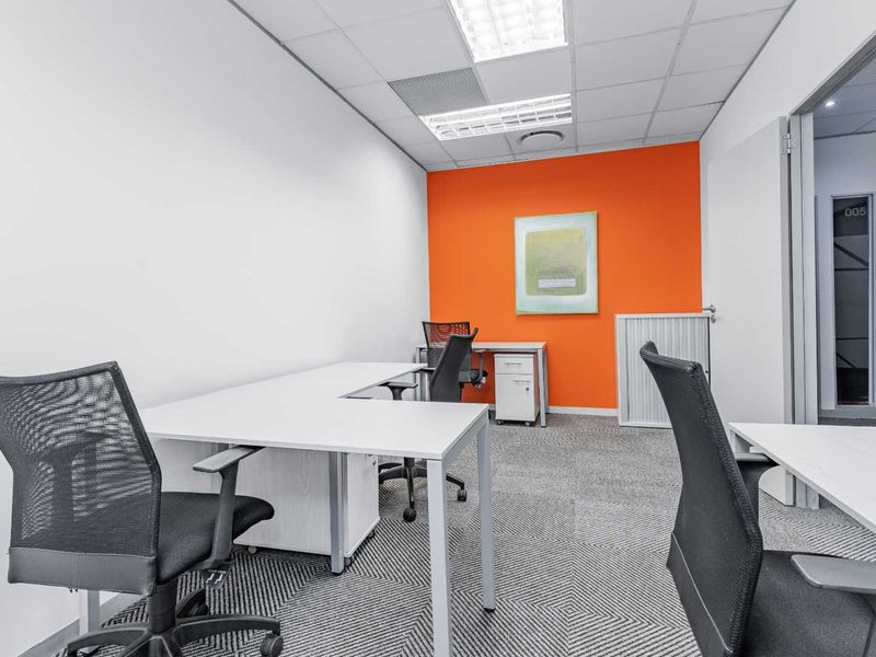 Private office space tailored to your business’ unique needs in Regus Westville - Westway Office Park. - Photo 4