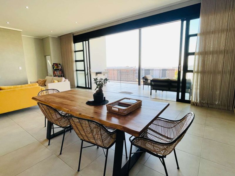 Ascend to Midstream Penthouse - most exclusive luxury Apartment - Photo 8