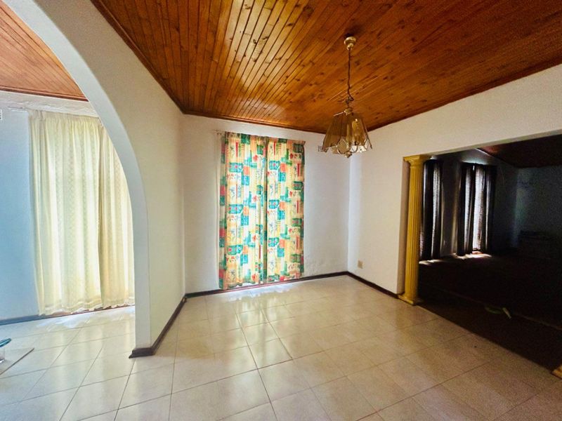 4 bedroom house fro sale in Vryheid - Photo 6