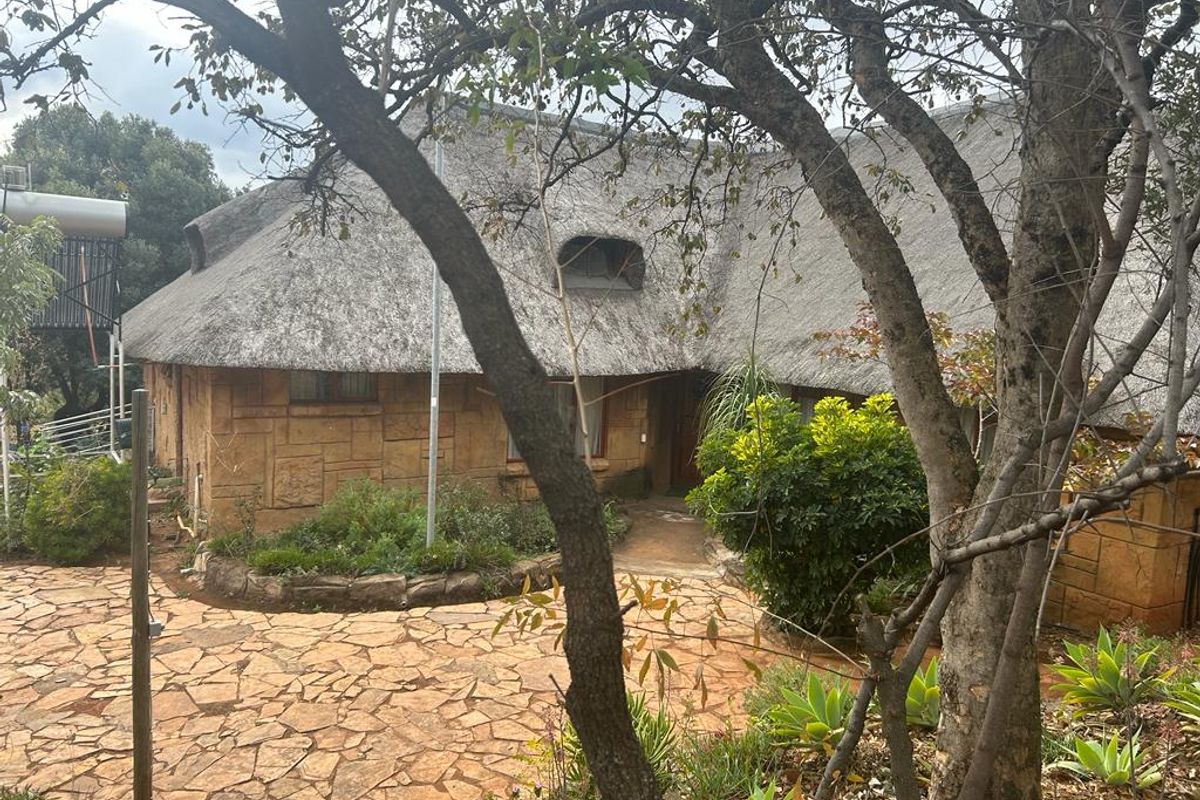 Well established Bed and Breakfast in Elandsfontein - Photo 2