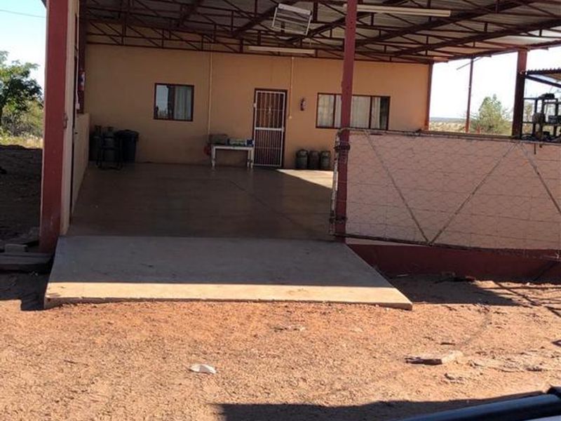 Expansive 7,750 Hectare Property with Exceptional Features - Photo 5