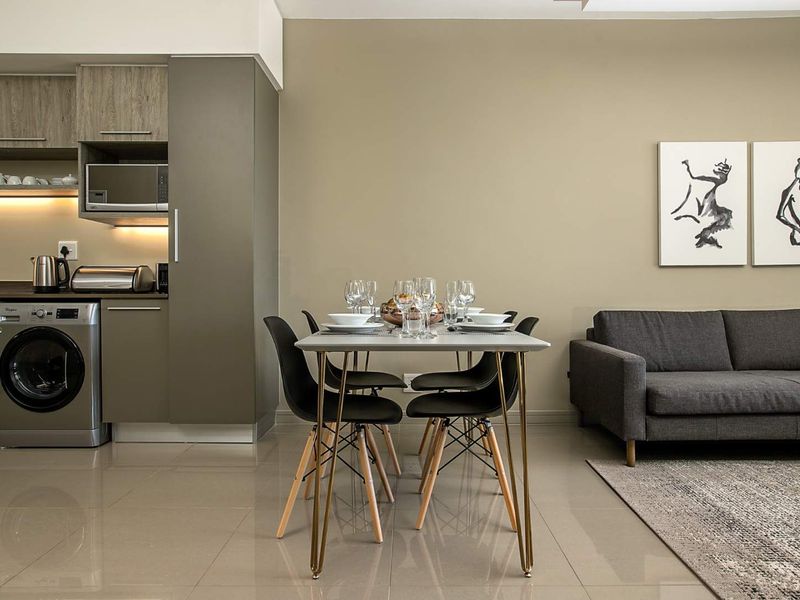Chic 1 Bed in Rosebank’s Hottest Spot. The Tyrwhitt - Photo 3