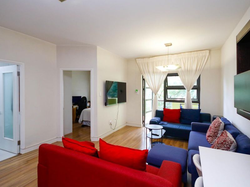 2 bedroom 1 bath Apartment in Rivonia - Photo 1