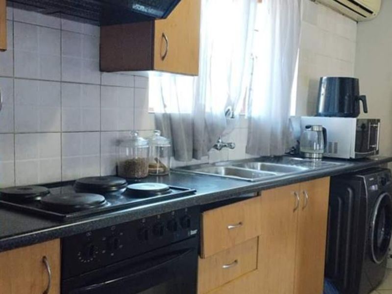 Light-flooded apartment for sale. - Photo 2