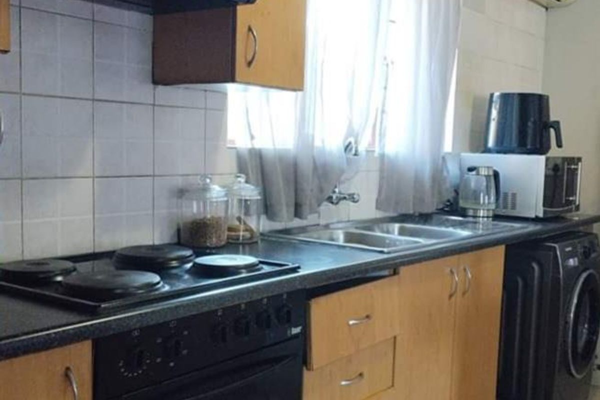 Light-flooded apartment for sale. - Photo 2