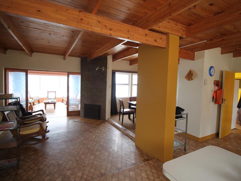 Henties Bay - Prime Location - Photo 7