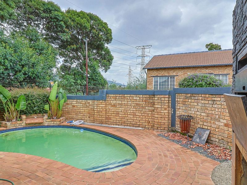 🏡 Townhouse for Sale – R 870 000 In Wilgeheuwel - Photo 5