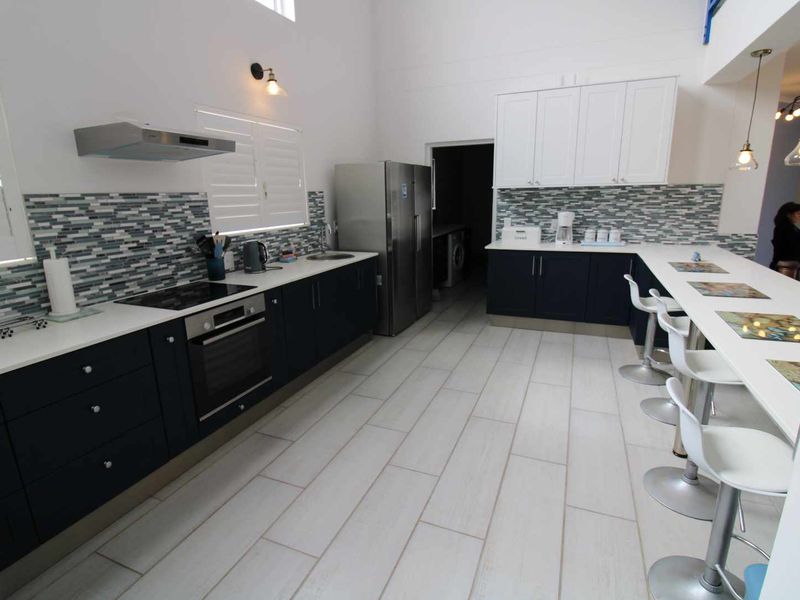 Superior Seafront Designer Home perfect for the large Family! - Photo 8