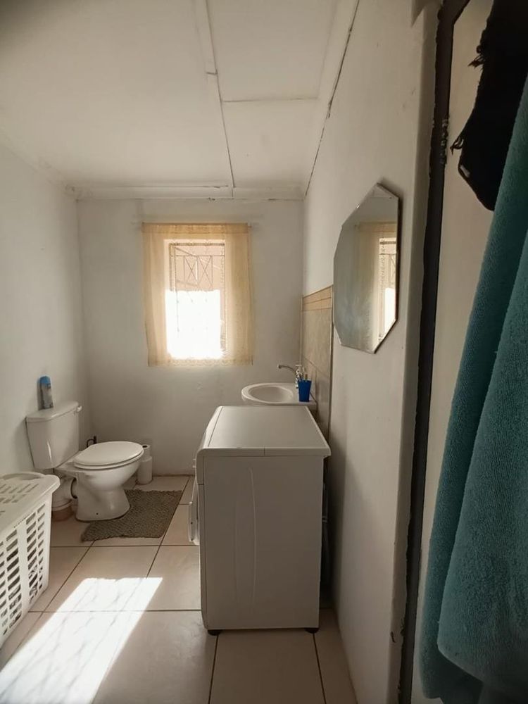 unit 7 bathroom 