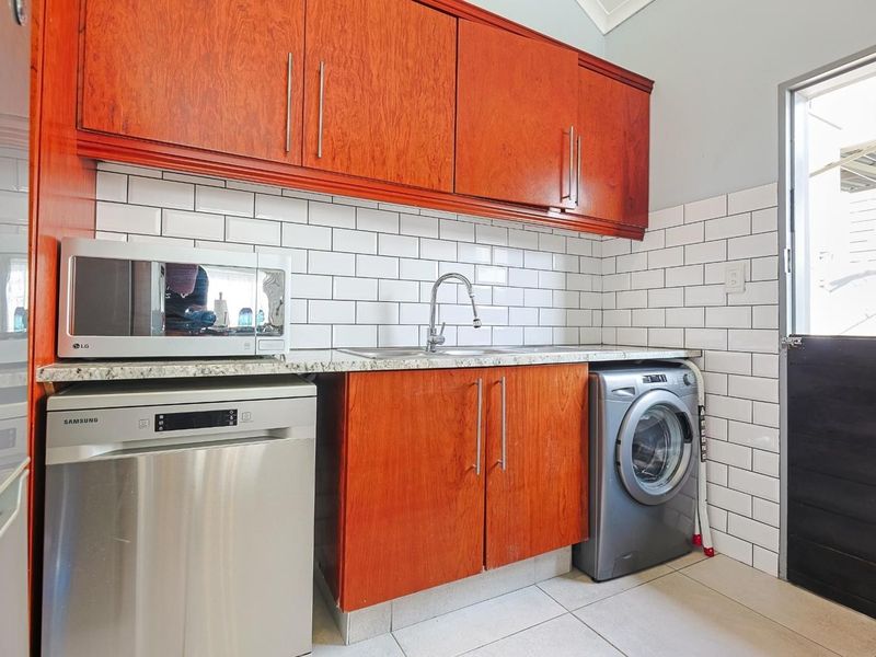 Welcome Home to Modern Comfort in Saint Olympus Estate - Photo 8