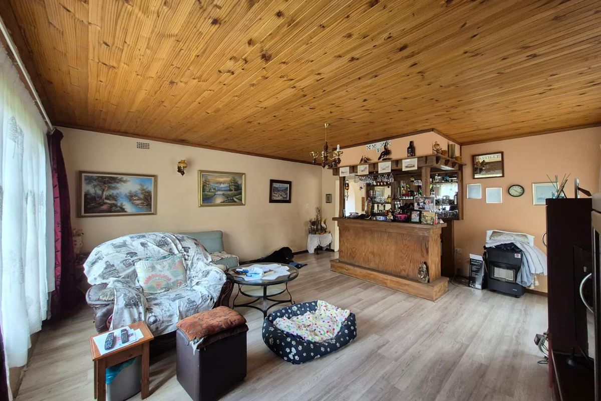 Huge Family Home in a Prime Location for Sale - Photo 5